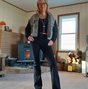 Meet your Posher, Kim